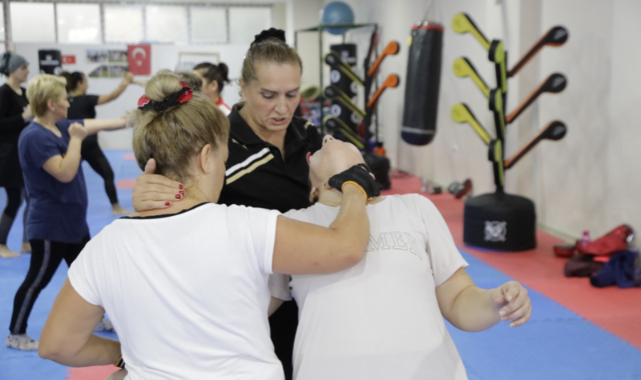 Seferihisar Belediyesi&#039;nden Kadınlara &quot;Öz Savunma&quot; Eğitimi