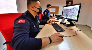 ​​​​​​​“Vatandaşlarımıza bir tuş kadar yakınız”