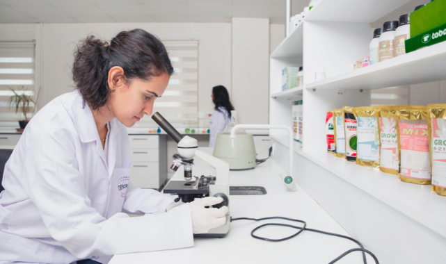 Yerli ve Milli Gübre İzmir&#039;den Dünya&#039;ya İhraç Ediliyor!