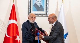 20 bin parçalık Atatürk Fotoğraf Koleksiyonu İzmirlilere Emanet!