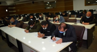 Altın Bilezik İş Arayanlarla İş Verenleri Buluşturuyor