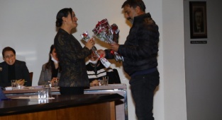 Efes Selçuk’ta MHP’den Başkan Filiz Ceritoğlu Sengel’e Nezaket