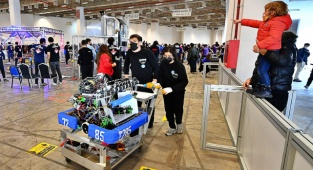 Geleceğin Bilim İnsanları İzmir'de Yarıştı