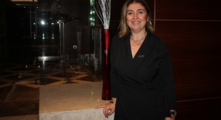 İZİKAD'dan Vefa Gecesi