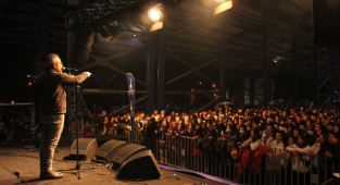 İzmir’de Yeni Yıl Kutlamalarının İlk Durağı Kiraz!