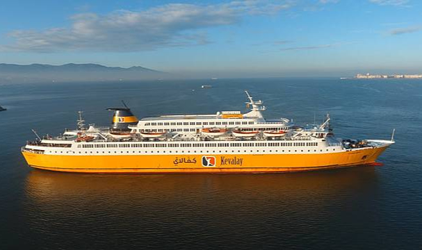 Libya&#039;dan Gelen İki Yolculu Gemi İzmir&#039;de