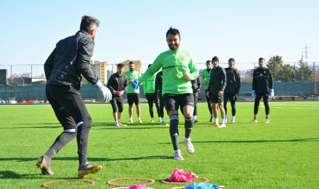 Lider Aliağaspor Manisa Deplasmanına Hazırlanıyor