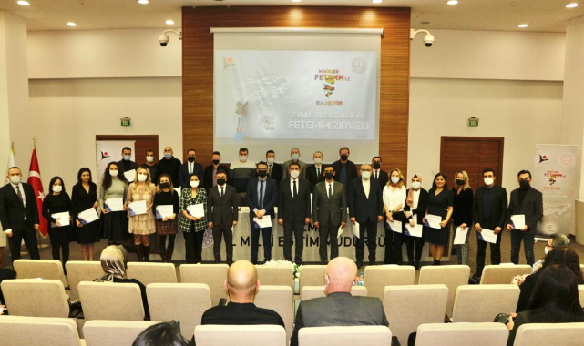 &#039;Minikler FeTeMM&#039;le Buluşuyor Bilim Şenliği&#039; Zirve Yapıyor