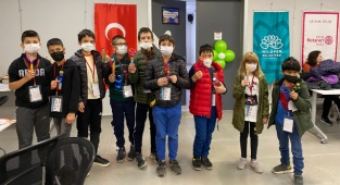 Rotaractlardan Çocuk Hakları Şenliği