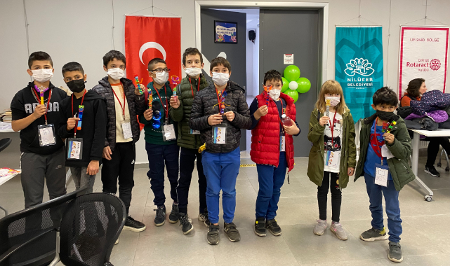 Rotaractlardan Çocuk Hakları Şenliği