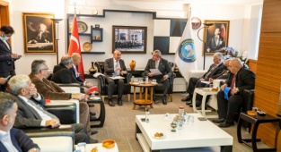 Soyer, “Ekonomik krize rağmen yatırımlarımız sürecek”