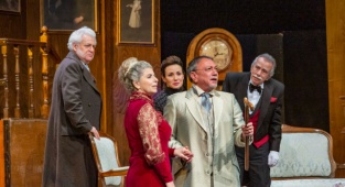 Vişne Bahçesi Ayakta Alkışlandı