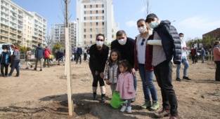 ‘Yeşil Karşıyaka’ İçin 40 Bin Fidan