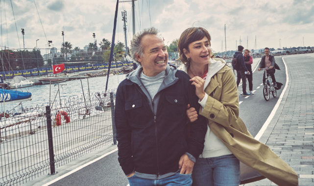 “10 Bin Adım” İzleyicileri Adımlıyor, Sokaktaki Canların Karnı Doyuyor