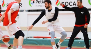 Aliağa Petkim Spor, Pınar Karşıyaka'ya Konuk Oluyor