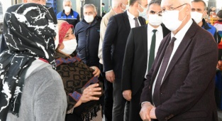 Başkan Selvitopu Pazarcı Esnafını Unutmadı