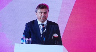 Başkan Soyer,  Bakanlık Mevzuatına Takıldı