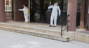 Bayraklı’nın Okulları Dezenfekte Ediliyor