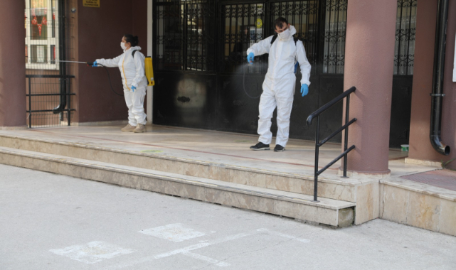 Bayraklı’nın Okulları Dezenfekte Ediliyor