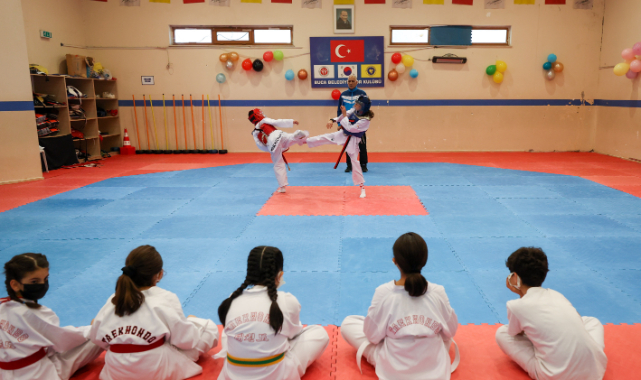 Bucalı Madalya Avcıları