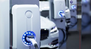 Elektirikli Ve Hibrit Otomobillere İlgi Artıyor