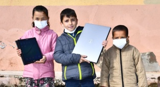 İzmir Büyükşehir Belediyesi 78 köye ücretsiz internet hizmeti veriyor