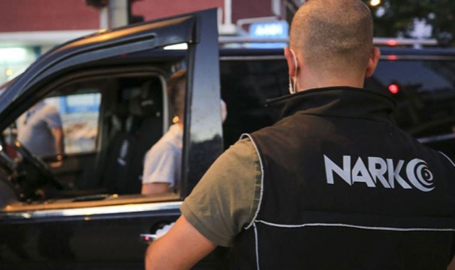 İzmir&#039;de Uyuşturucu Tacirlerine Büyük Darbe!