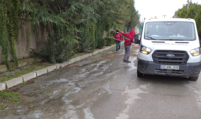 Kemalpaşa Belediyesi Ekipleri Kar ve Buzlanmaya Karşı Teyakkuzda
