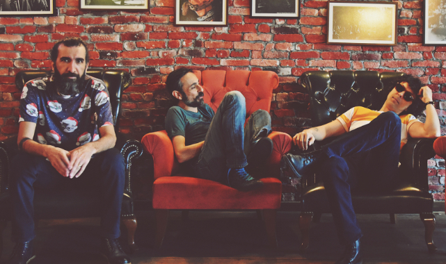 Narda Afrika’dan Yeni Yıl Ruhuna Ritim Katan Şarkı: Senindir Gözlerim