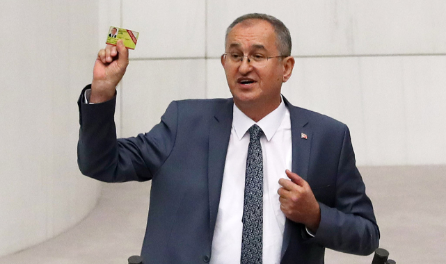 Sertel: &quot;Yasaklar, işsizlik zirvede, özgürlükler dipte&quot;
