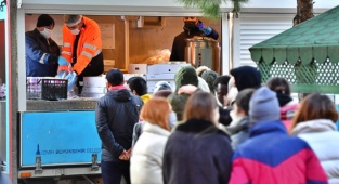 Sıcak Yemek Hizmeti Kâtip Çelebi Üniversitesi’nde De Başladı