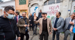 Soyer: “Muhtar Öncelikli Strateji İzliyoruz”