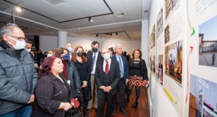 Soyer: “Sıra Dışı Bir Sergi”