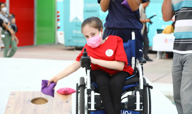 Başkan Sandal: “Bayraklı’da Engel Tanımıyoruz”