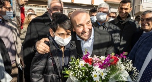 Başkan Soyer Yeşilova Ehl-İ Beyt Camii'ni Ziyaret Etti