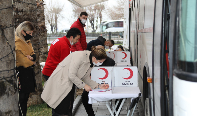 Bayraklı Belediyesinden ‘Kan Bağışı’ Kampanyası
