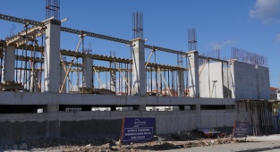 Çeşme’nin İlk Kapalı Pazar Yeri  İnşaatı Reisdere’de Devam Ediyor