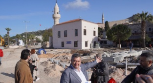 “Cumhuriyet Meydanı Çeşmeliler’in ve Turizmin Kalbi Olacak!”