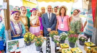 İzmir Büyükşehir Belediyesi’nden Çiftçilere Ücretsiz Danışmanlık Hizmeti