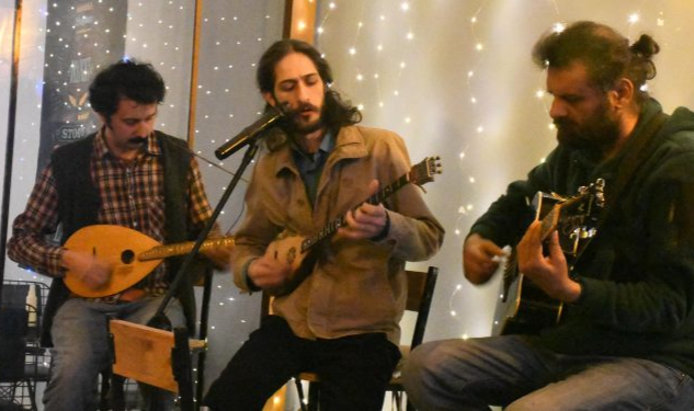 İzmir&#039;de &#039;Rebetiko&#039; Coşkusu Yaşanıyor