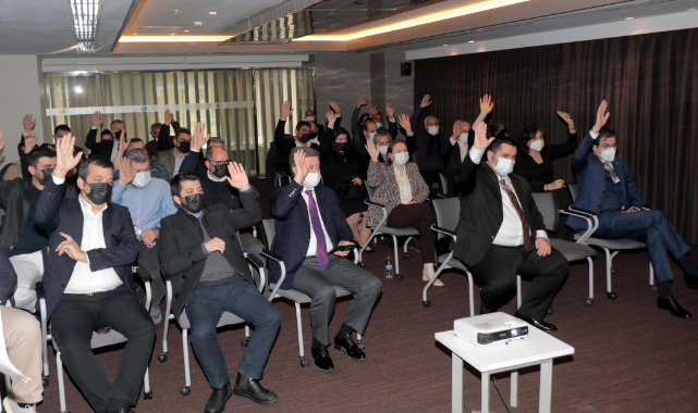 KESİAD’da Bayrak Değişimi