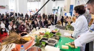 Neptün Soyer: “Terra Madre Anadolu İzmir 2022 Küçük Üreticinin Destekleneceği Büyük bir Gastronomi Fuarı Olacak”