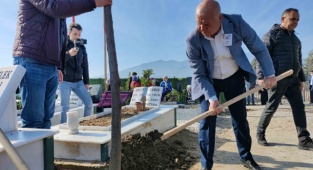 Sayra ve Çınar Unutulmadı