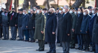107. yılında Çanakkale Deniz Zaferi İzmir’de Anıldı