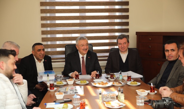 AK Partili Nasır’dan Bergama’da Basın Toplantısı