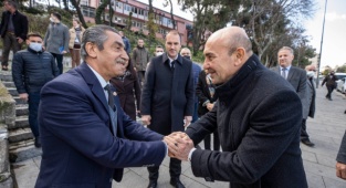 Başkan Soyer Muhtar Ziyaretlerini Sürdürüyor