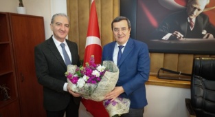 Batur’dan Tıp Bayramı Mesajı