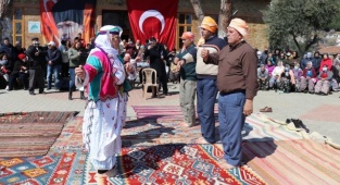 Bayındır’da “Emekçi Tahtacı Kadınlar Şenliği” Yapıldı