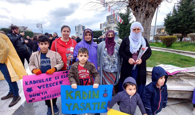 Bayraklı&#039;nın Güçlü Kadınları Tek Ses Oldu