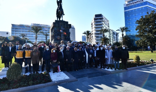İzmir&#039;de Tıp Bayramı Kutlandı